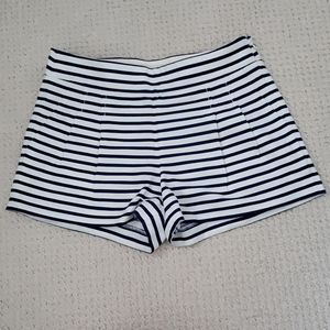 Vintage J Crew Navy Stripe Pleated Shorts sz 4 YTK